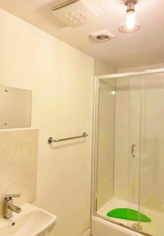 Вілла 3 Bed House With Parking Near Airport Единбург Екстер'єр фото